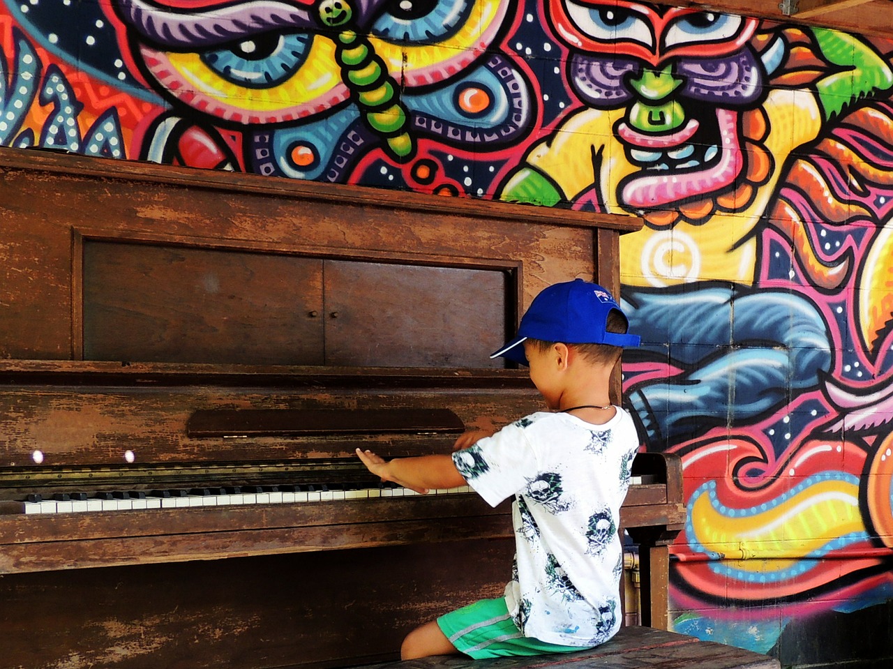 https://pixabay.com/de/klavier-junge-kinder-spielen-523050/